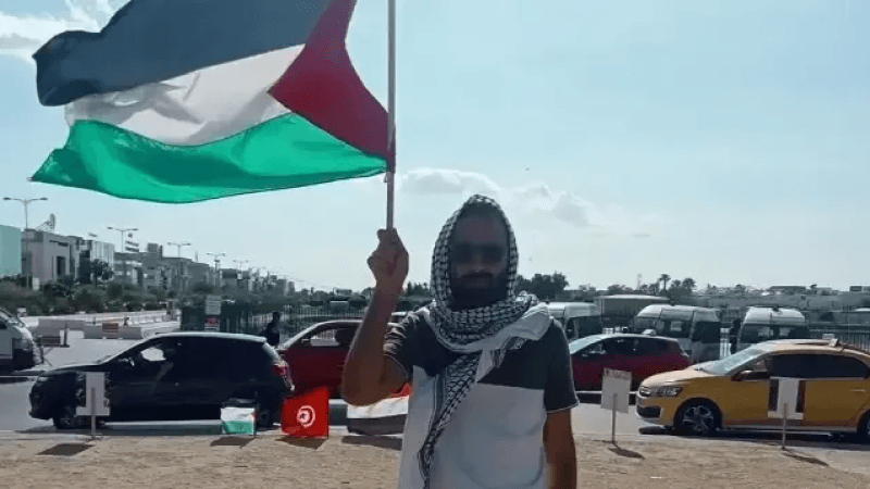 الاحتلال يختطف التونسي علي كنيس من سفينة تابعة لأسطول الحرية