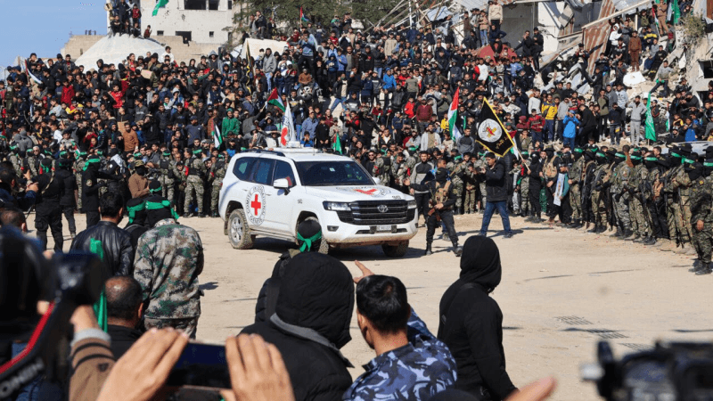 الاحتلال يتوقّع الإفراج عن جميع الرهائن الأحياء في غزّة فجر الاثنين