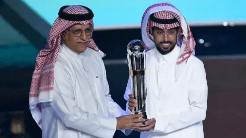 للمرة الثانية.. سالم الدوسري يفوز بجائزة أفضل لاعب في آسيا