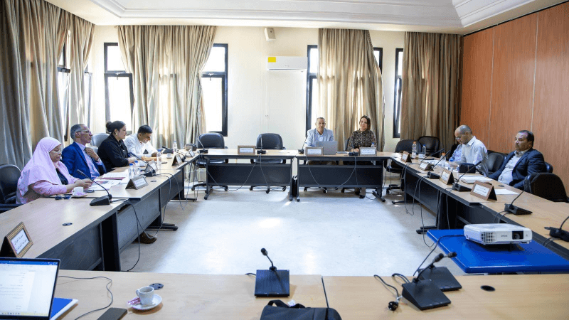لجنة المالية بمجلس الجهات والأقاليم تنظر في مشروع قانون المالية 2026