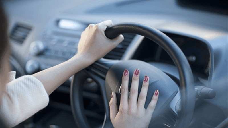 أمل أول سائقة نقل ريفي في ولاية نابل: حفظت المهنة عن والدي