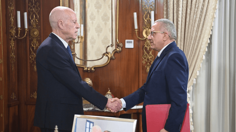 قيس سعيّد: نحو مستشفى رقمي يقرب الخدمات ونظام قانوني جديد للقطاع الصحي