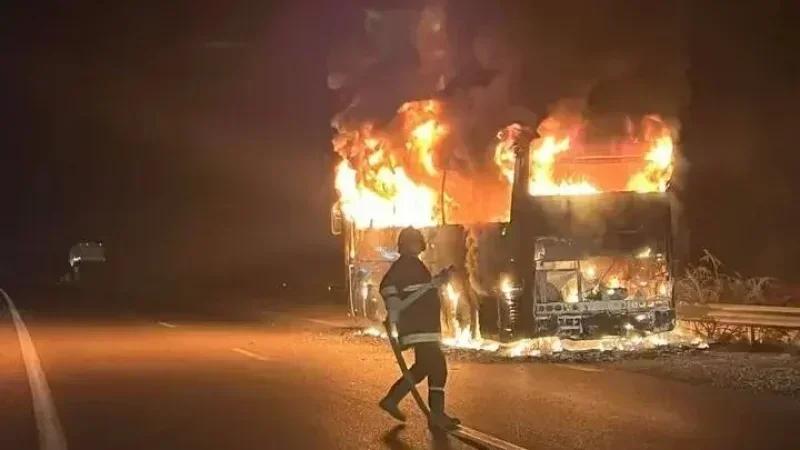 Sfax : un bus de supporters du Club Africain prend feu, aucun blessé