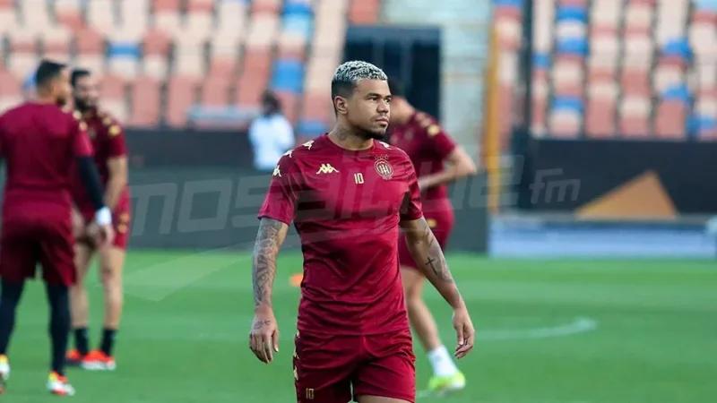 EST: Élongation pour Yan Sasse...