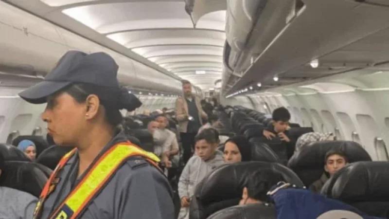 جنوب أفريقيا تُحقق في رحلات 'تهجير جوية' لأكثر من 300 فلسطيني من غزة