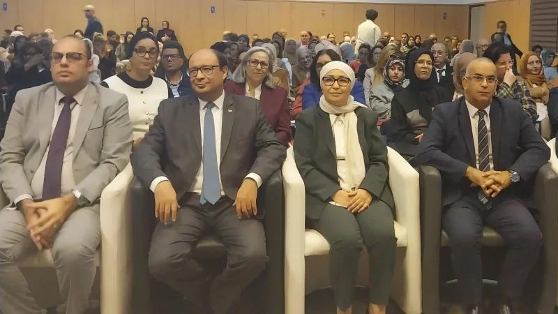 وزيرة المرأة تؤكد على توفير رقابة إيجابية على الأطفال