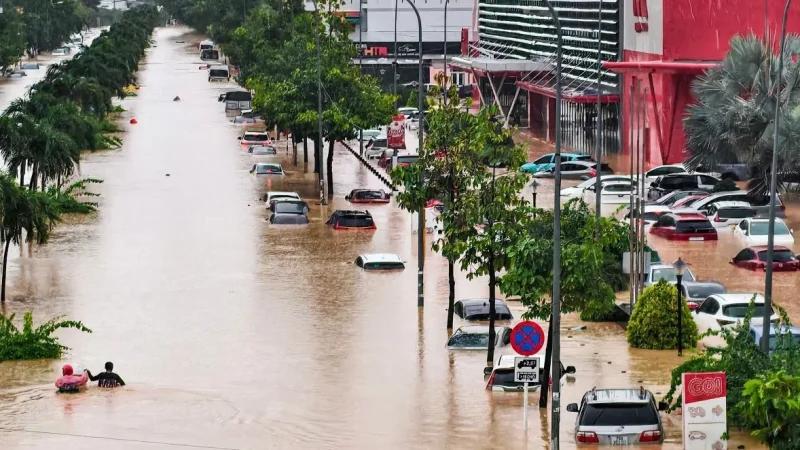 ارتفاع حصيلة الفيضانات في فيتنام إلى 41 قتيلا