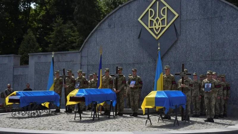 تبادل جثث بين روسيا وأوكرانيا.. وأوروبا ترفض خطة سلام أمريكية