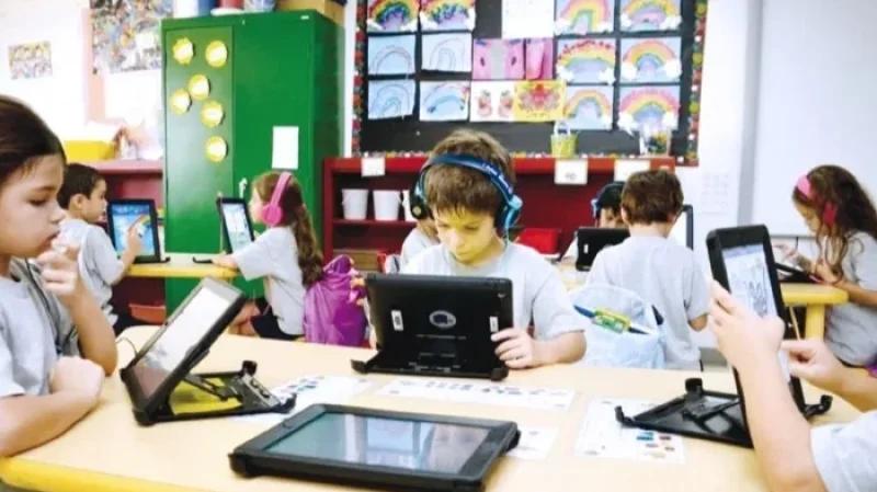 وزير التربية: أبناء اليوم أبناء الفضاء الافتراضي.. والنسق القديم يعرقل