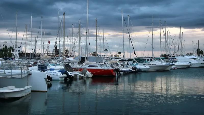 وزيرة المالية تدشّن مقرّ خليّة مراقبة اليخوت بمارينا القنطاوي