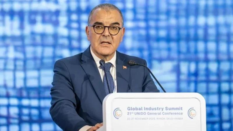 وزير الاقتصاد: الاستقرار الحقيقي لا يتحقّق بمعزل عن العدالة والسلام