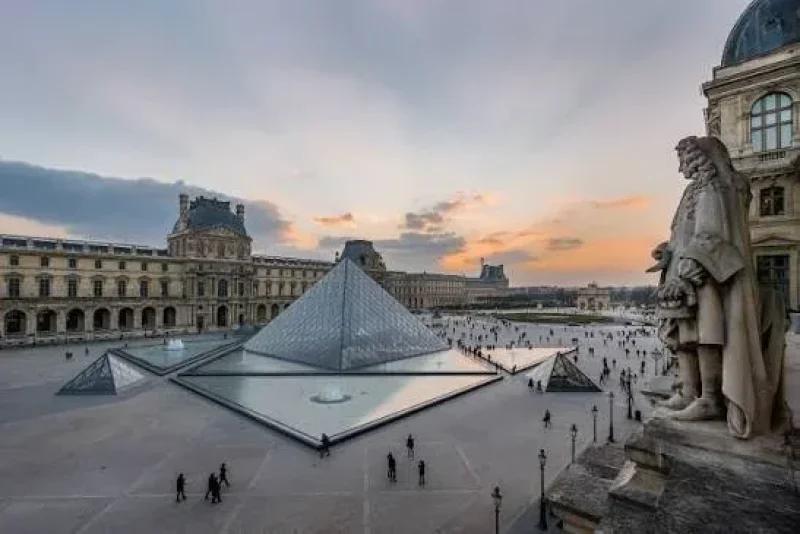 Louvre : le billet pour les visiteurs hors Europe augmente de 45%