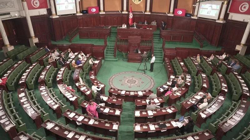 اتفاق بين لجنتي المالية بالمجلسين للتعامل مع الفصول الخلافية