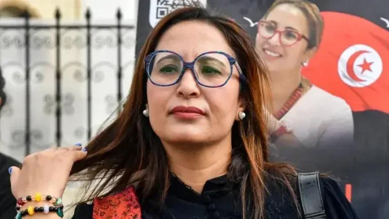 تنفيذا لحكم صادر في حقها في قضية التآمر: إيقاف الناشطة شيماء عيسى