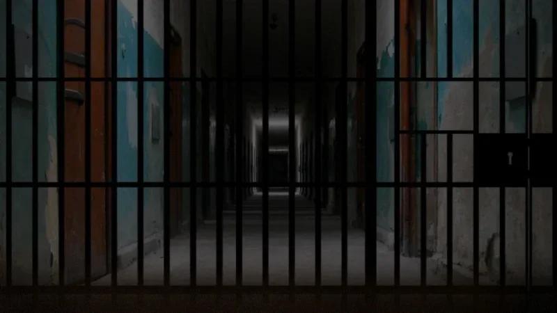 المهدية: السجن ضدّ أستاذ بشبهة الاعتداء بالفاحشة على تلميذة