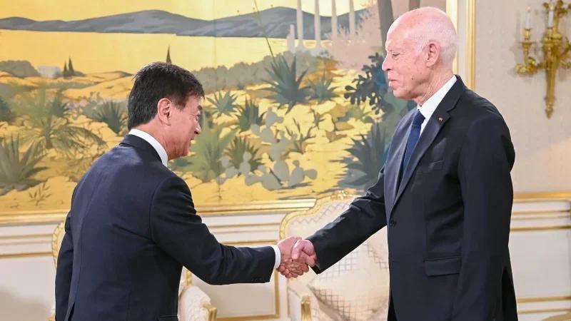 Kais Saïed reçoit l’ambassadeur du Japon pour une visite d’adieu
