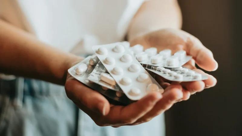 الصيدليات الخاصة: تعليق صرف الأدوية بصيغة الطرف الدافع لمنظوري الكنام