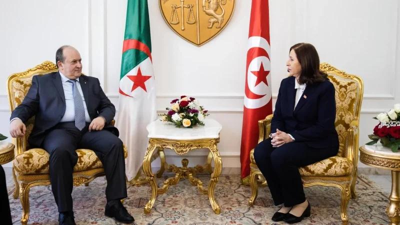 الوزير الأول الجزائري يؤدي زيارة رسمية إلى تونس ويلتقي رئيسة الحكومة