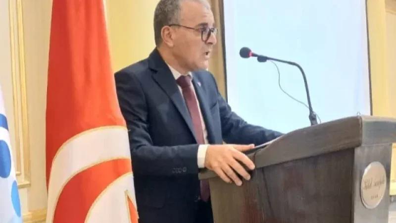 وزير الاقتصاد: يجب ربط المؤسّسات بمراكز البحث والتكوين المهني والجامعي