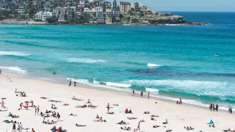 Australie: une fusillade éclate sur la plage de Bondi à Sydney