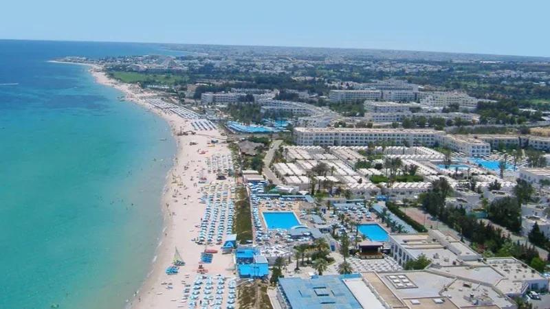 في 10 أيام.. أكثر من 42 ألف سائح زاروا المنطقة السياحية سوسة القنطاوي