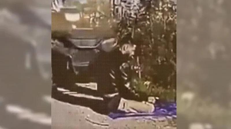 جندي إسرائيلي يصدم فلسطينيا بسيارته أثناء الصلاة بالضفة الغربية