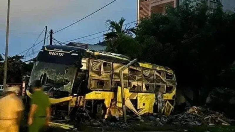 Vietnam: Neuf morts dans un accident de bus
