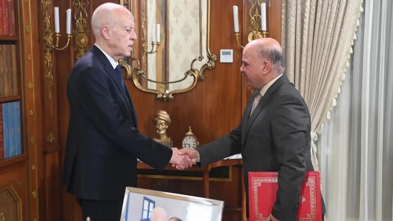 رئيس الجمهورية: تأخر الطائرات غير مقبول ولا تفريط في مؤسساتنا العمومية