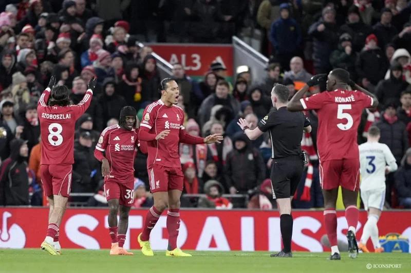 Premier League : Liverpool accroché par Leeds