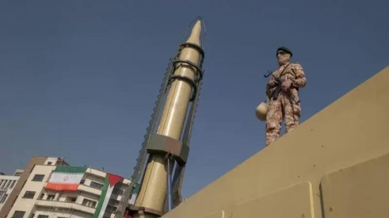 إيران تهدد بضرب القواعد الأمريكية في الشرق الأوسط