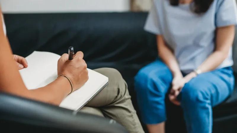 مناظرة خارجية لانتداب أخصائيين اجتماعيين مستشارين لدى وزارة المرأة