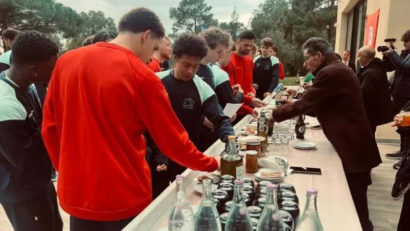 يوم ترويجي بطبرقة للتعريف بزيت الزيتون التونسي