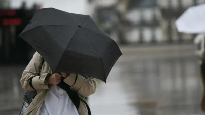 طقس الأحد: أمطار ورياح قوية