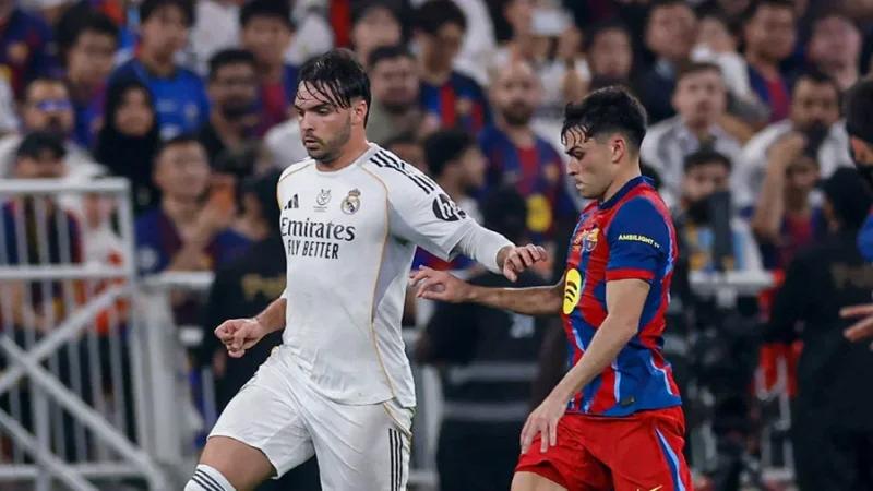 برشلونة يحرز كأس السوبر الإسبانية بفوز مثير على ريال مدريد 3-2