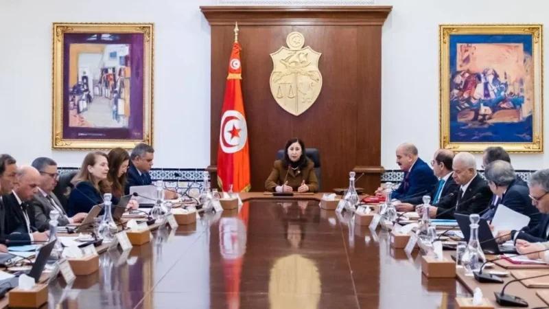 وزير النقل: تسلّم دفعة أولى من 461 حافلة مُقتناة أواخر جانفي الجاري