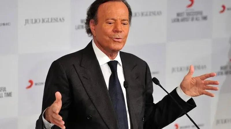 Espagne: Julio Iglesias accusé d'agressions sexuelles...