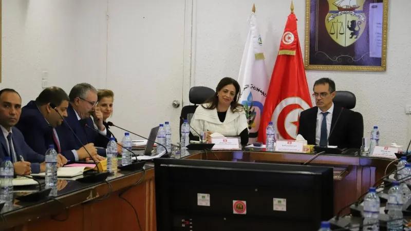 جلسة عمل في وزارة الفلاحة تنظر في واقع الإرشاد الفلاحي الميداني