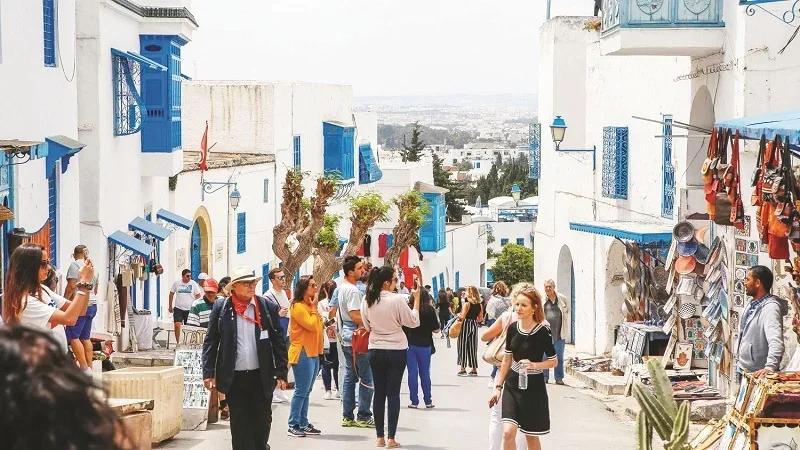 السياحة تساهم بـ5,2% في القيمة المضافة للاقتصاد الوطني سنة 2024