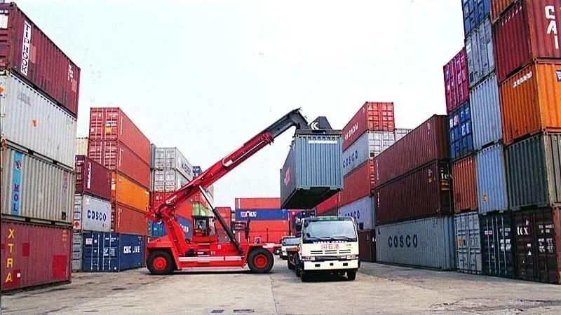 Commerce extérieur 2025 : Déficit avec l’Asie, excédent en Afrique