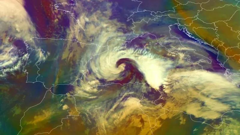 العاصفة 'هاري' تضرب تونس: استنفار وتحذيرات من الدرجة القصوى