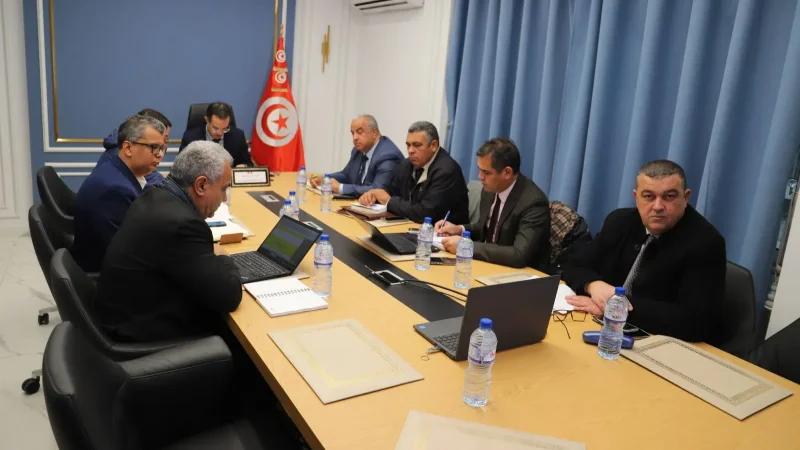 وزير الفلاحة يقرر إبقاء لجنة اليقظة في حالة انعقاد دائم