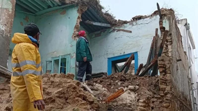 انهيار خمسة مبان آيلة للسقوط بباب سويقة وإخلاء عدد آخر بتونس المدينة