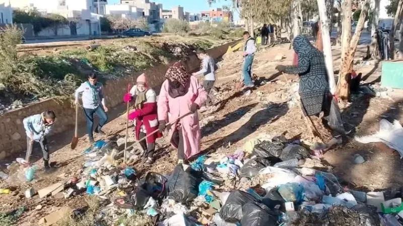سيدي بوزيد: حملة تنظيف للحزام الواقي استعدادًا للتقلبات المناخية