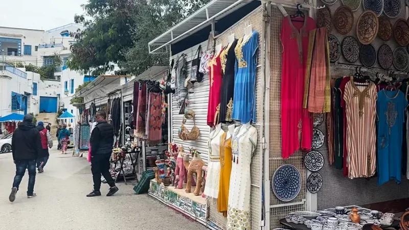 تجّار سيدي بوسعيد: كفى تهويلا.. المنطقة آمنة