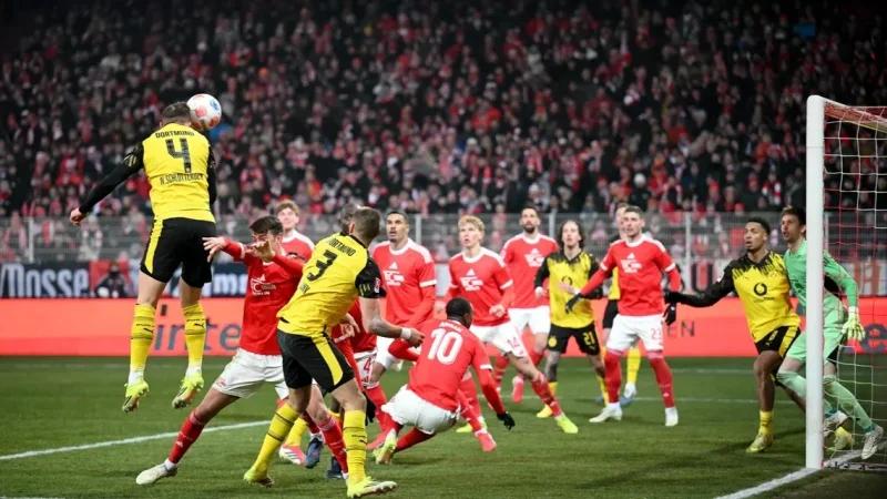 دورتموند يهزم أونيون بثلاثية ويقلص الفارق خلف بايرن المتصدر