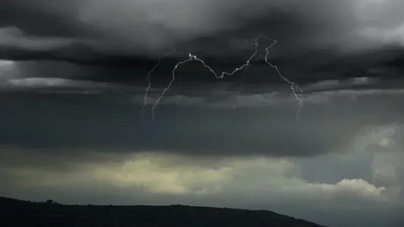 Pluies orageuses et vents forts attendus en fin de journée