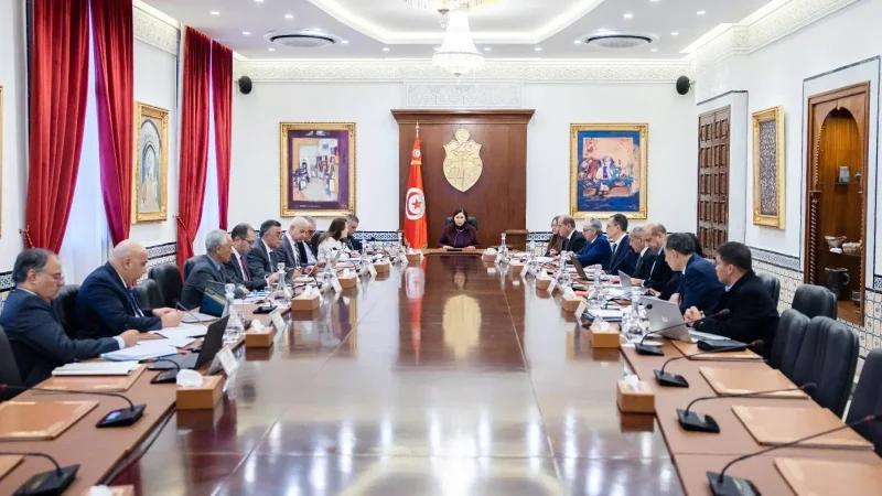 اجتماع حكومي لمتابعة مشروعي الربط الكهربائي ومصنع الفسفاط بالمظيلة 2