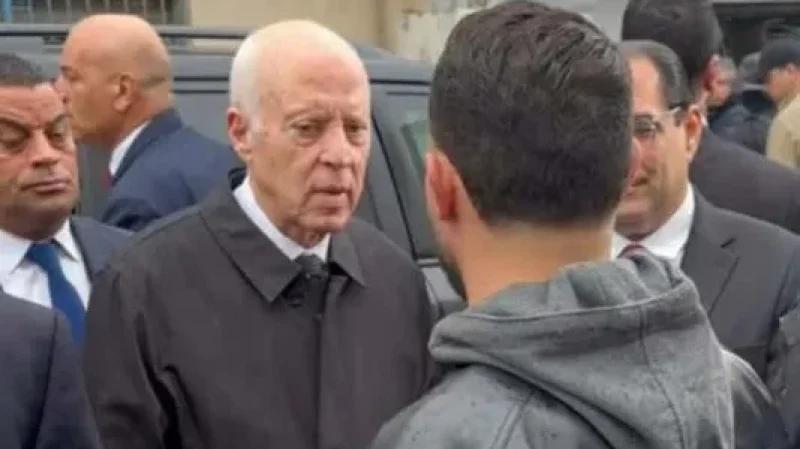 رئيس الجمهورية يعاين الأوضاع بمنطقة البحر الأزرق بالمرسى بعد الفيضانات