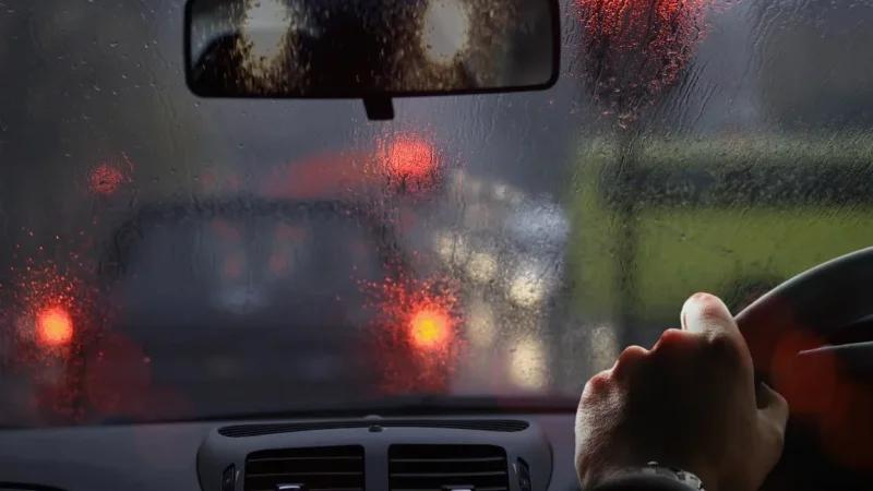 تقلبات جوية متوقعة: مرصد المرور يدعو إلى توخي أقصى درجات الحذر