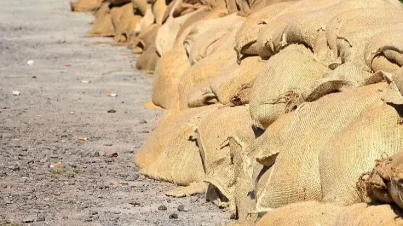 المنستير: أكياس رملية لحماية المناطق المتضرّرة والمحيط الأمامي للفنادق